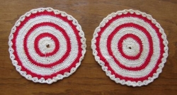 detail_2989_2_-_pot_holders_red_sized.jpg