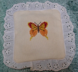 detail_3136_pillow_1_Potpourri.jpg