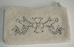 detail_3177_purse_white_pearl_clutch_front.jpg