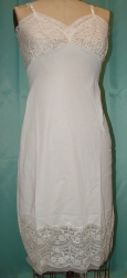 detail_3209_slip_Full__Ivory__VR-_Suavette_34.jpg