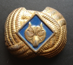 detail_3373_cub_scout_scarf_slide.jpg