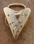 ENGRAVED ARROW SCARF HOLDER